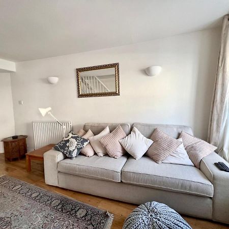 Pass The Keys 64 Church Street Characterful 2-Bed Cottage In The Heart Of Town Kingsbridge  Eksteriør billede
