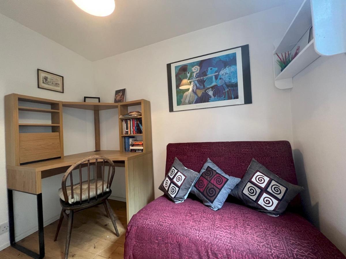Pass The Keys 64 Church Street Characterful 2-Bed Cottage In The Heart Of Town Kingsbridge  Eksteriør billede