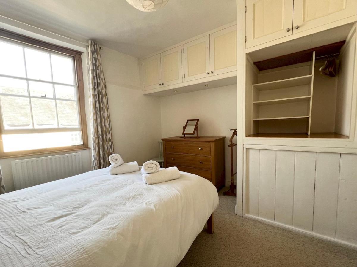 Pass The Keys 64 Church Street Characterful 2-Bed Cottage In The Heart Of Town Kingsbridge  Eksteriør billede