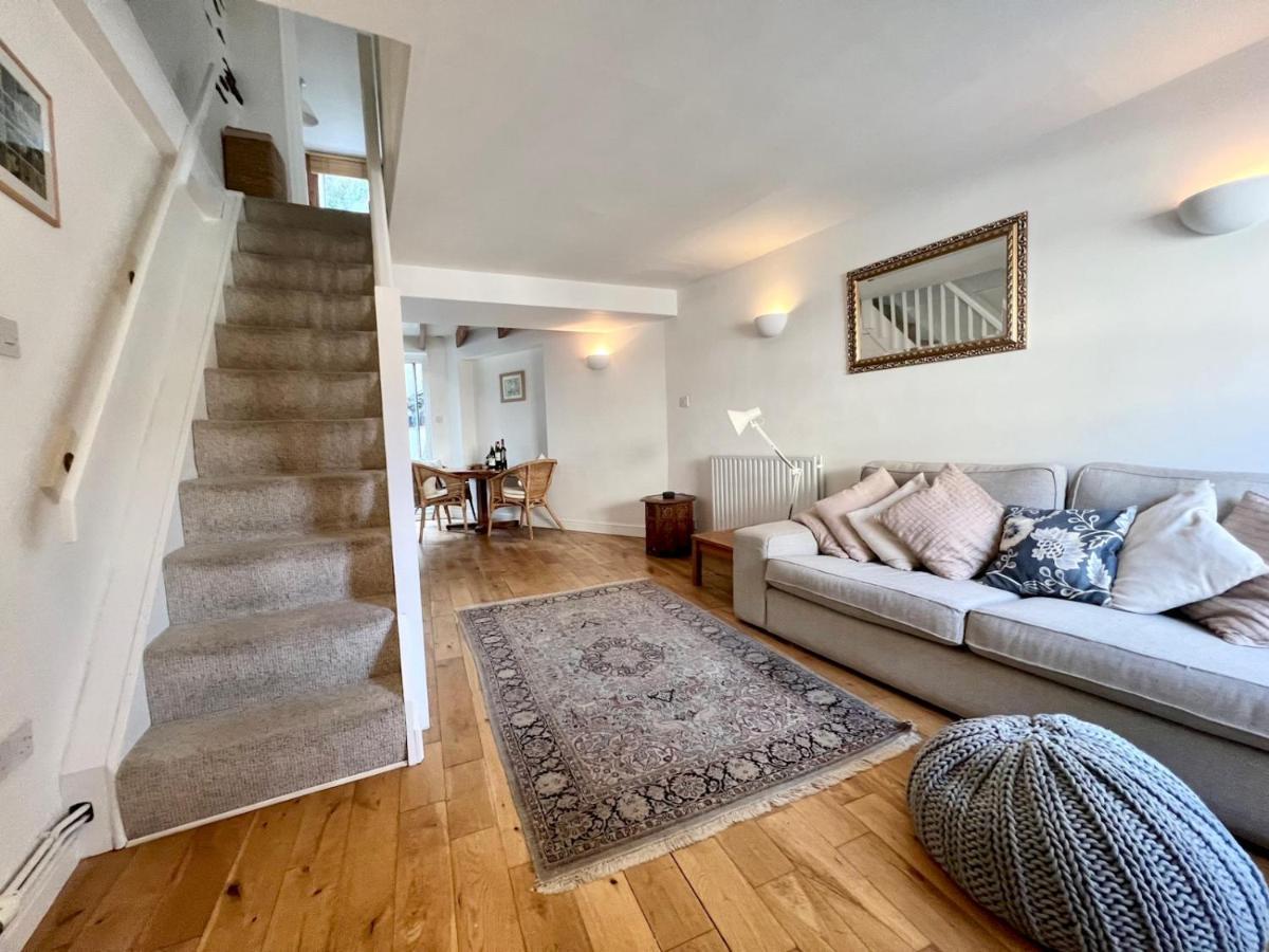 Pass The Keys 64 Church Street Characterful 2-Bed Cottage In The Heart Of Town Kingsbridge  Eksteriør billede