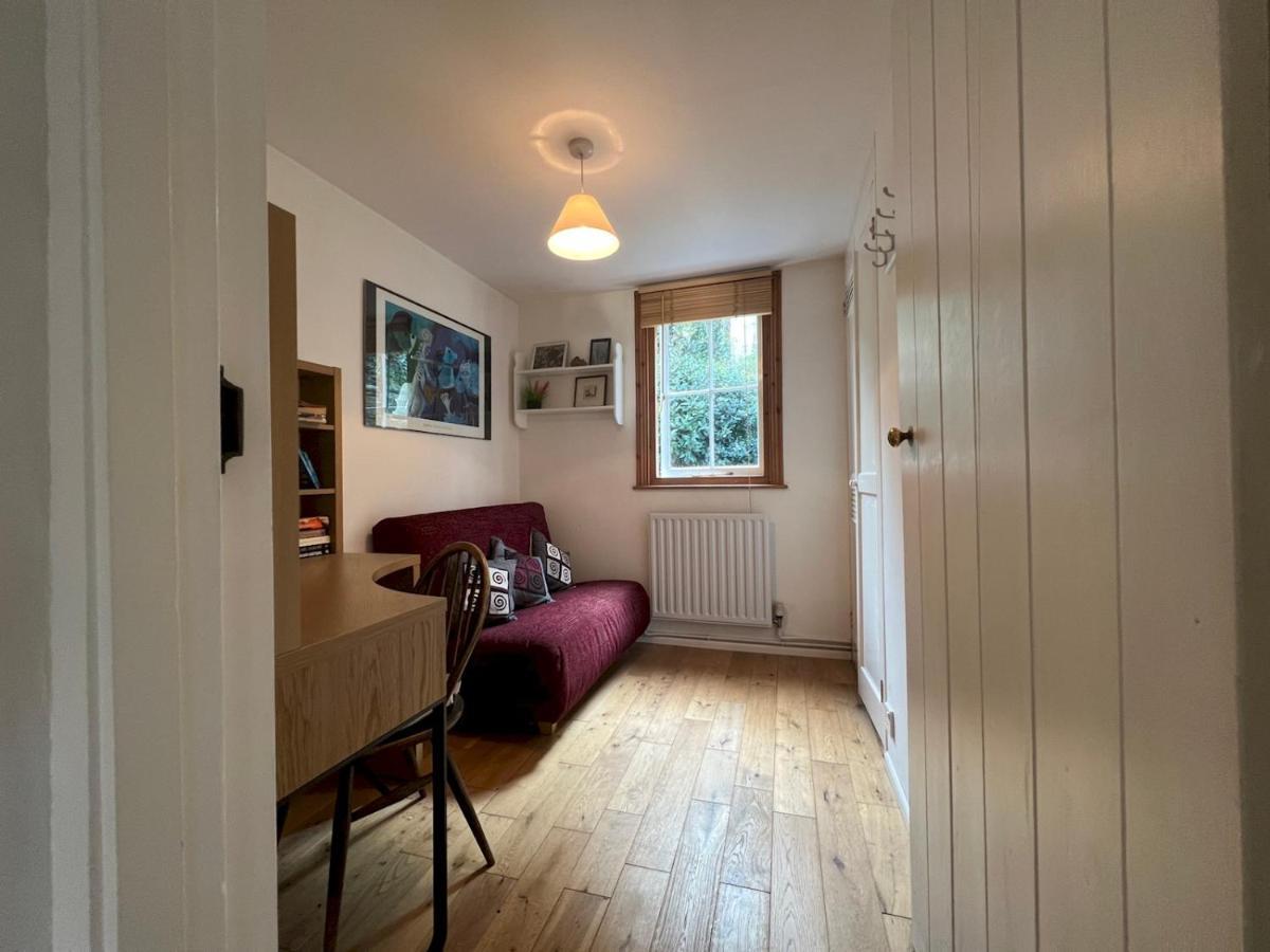 Pass The Keys 64 Church Street Characterful 2-Bed Cottage In The Heart Of Town Kingsbridge  Eksteriør billede